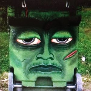 Meet your Posher, Crystal